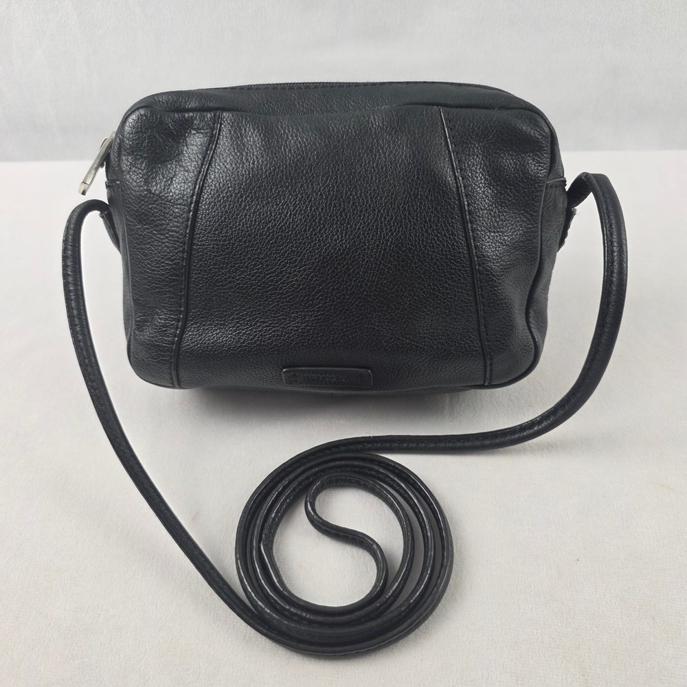 Vintage Fossil genuine leather small crossbody bag